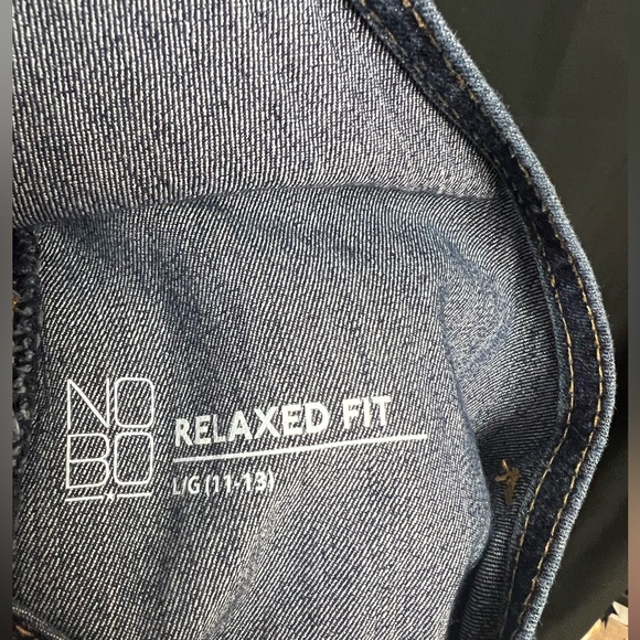 No boundaries - dark stretchy denim - relax fit - short overalls - Picture 2 of 3